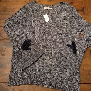 ✨️3 for $35. NWT LOFT Women’s Sweatshirt. Gray. Medium
